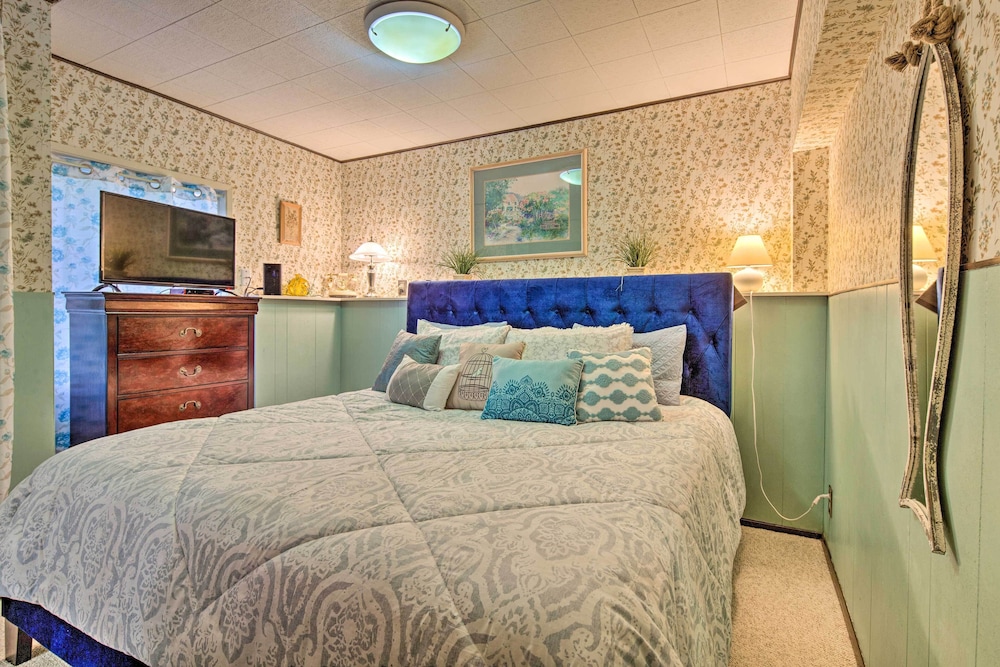 Juneau Vacations - Waterfront House w/ Glacial Views - Near Downtown! - Property Image 21