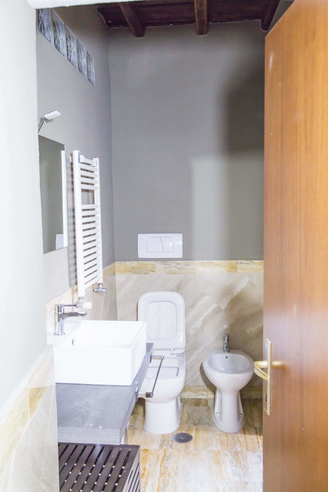 Do-Do Navona Suites