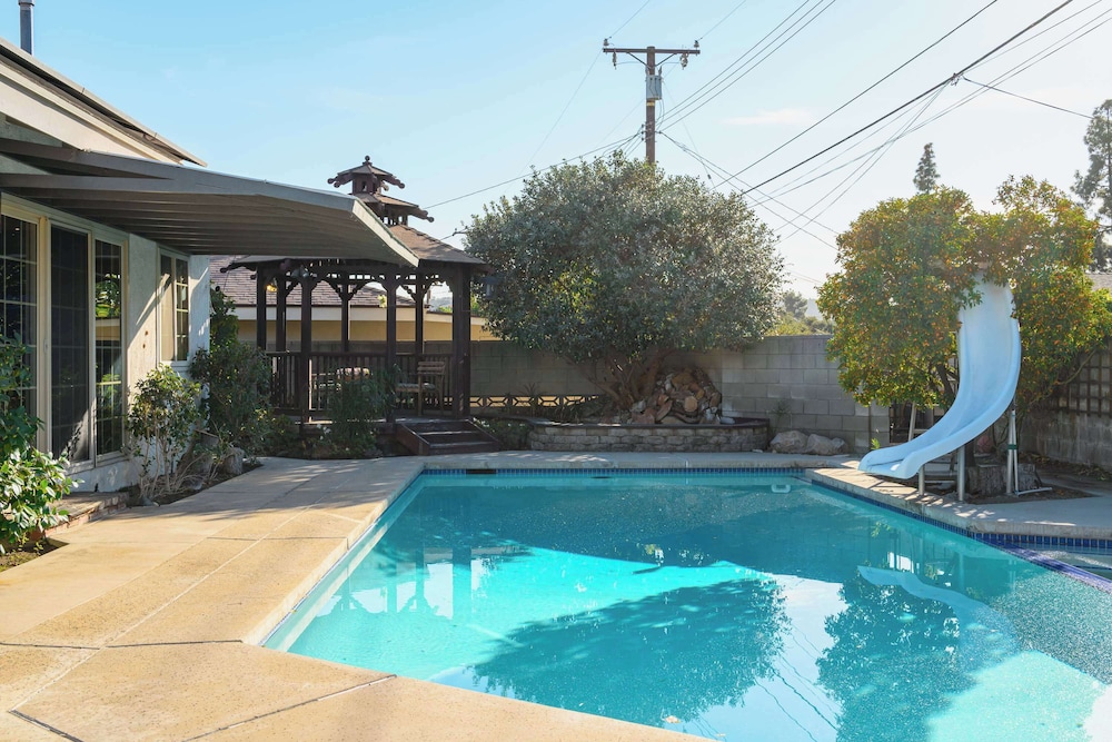 Luxury Estate With Sparkling Pool & Elegant Amenities
