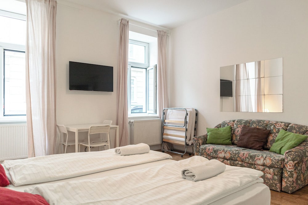 Affordable 3BR Apt Belvedere Vicinity
