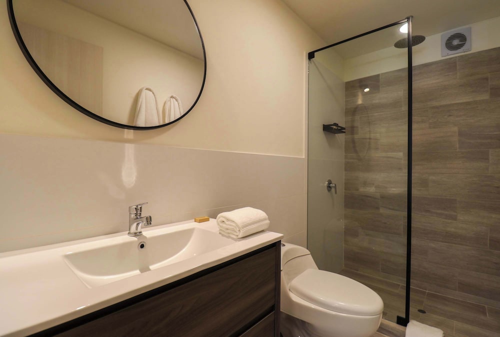 w Exquisite 2BR w Balcony in Miraflores