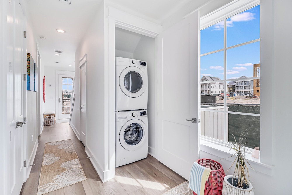 Beach Grace 204 TAI