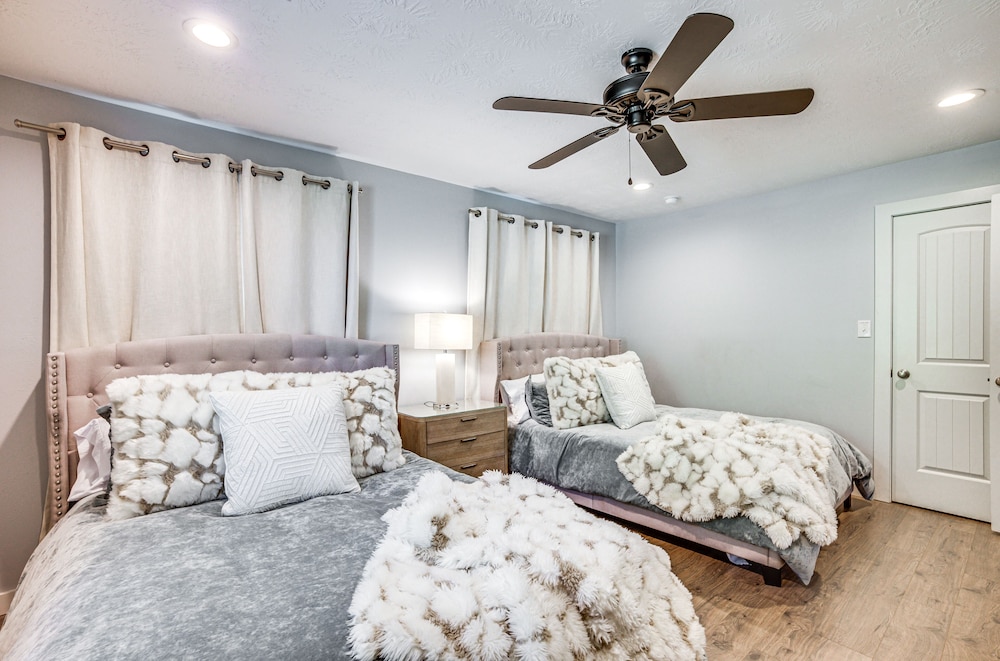 College Station Vacation Rental: Near Texas A & M view 3