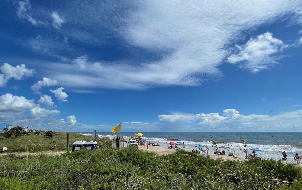 Magic Beach Motel