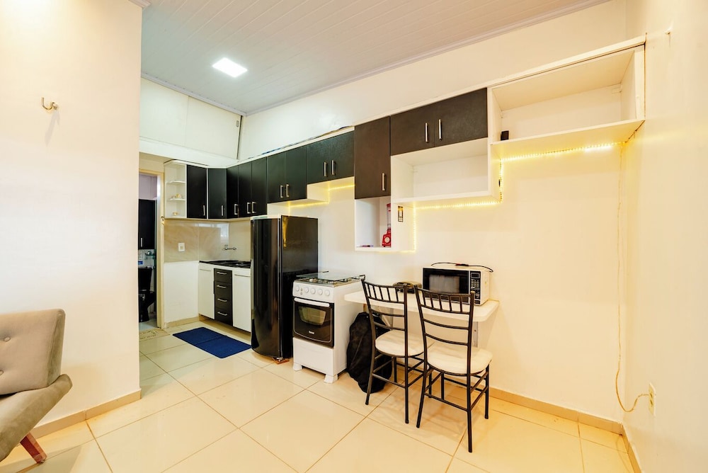 Flat Completo p 2 Pessoas Pr Ximo ao Aeroporto