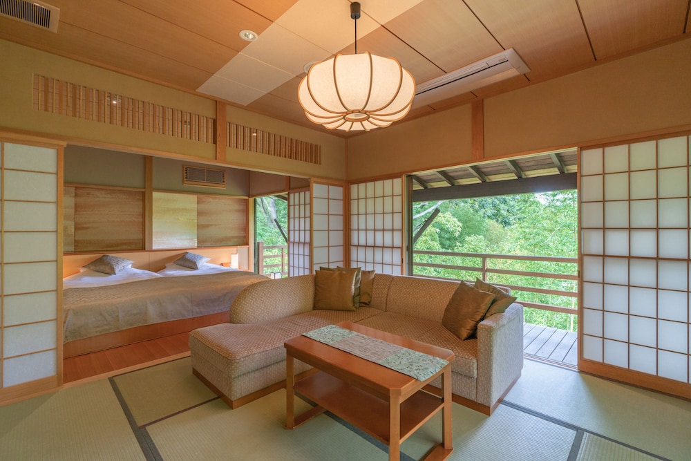 Narashino no sato Gyokusui -6 years or older-