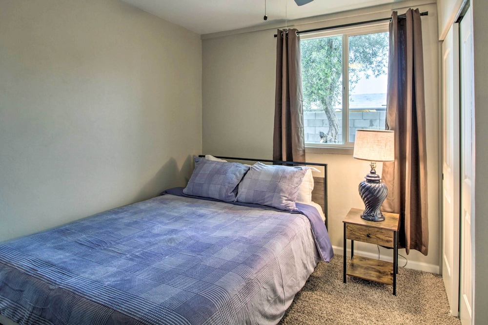 Charming Home ~ 7 Mi to Downtown Tucson!