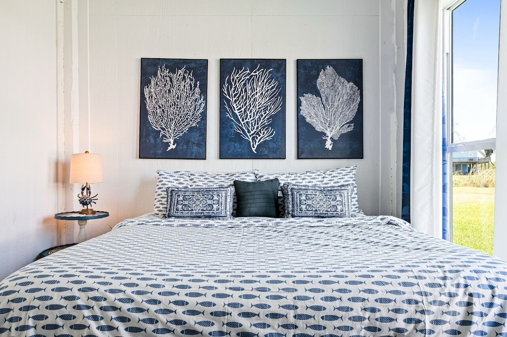 Happy Hours 4 Bedroom Home
