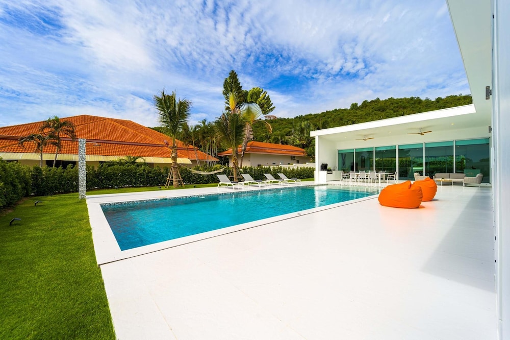 Modern Villa at Palm Hills GolfClub PH4B