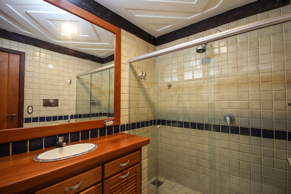 Bz46 Casa 150 metros da praia 5 suites