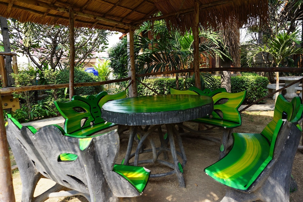 J&J Guesthouse