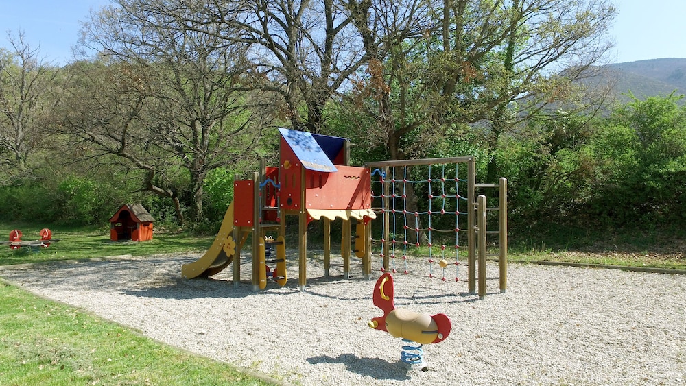 Photo 24