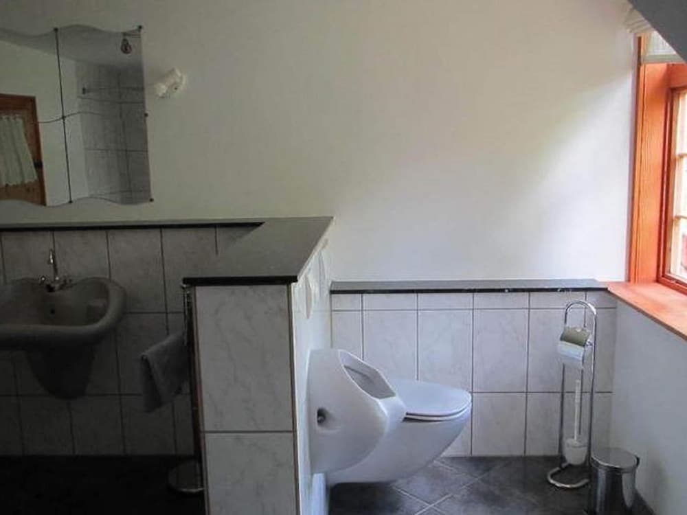 Spacious Apartment With Garden view 5