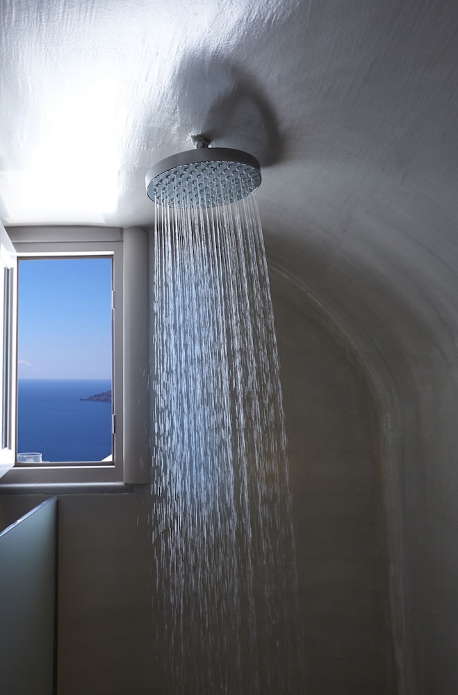 Olea Cave House