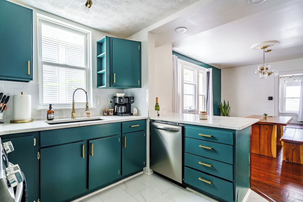Jungle House Boutique Suites – Short North & Convention Center