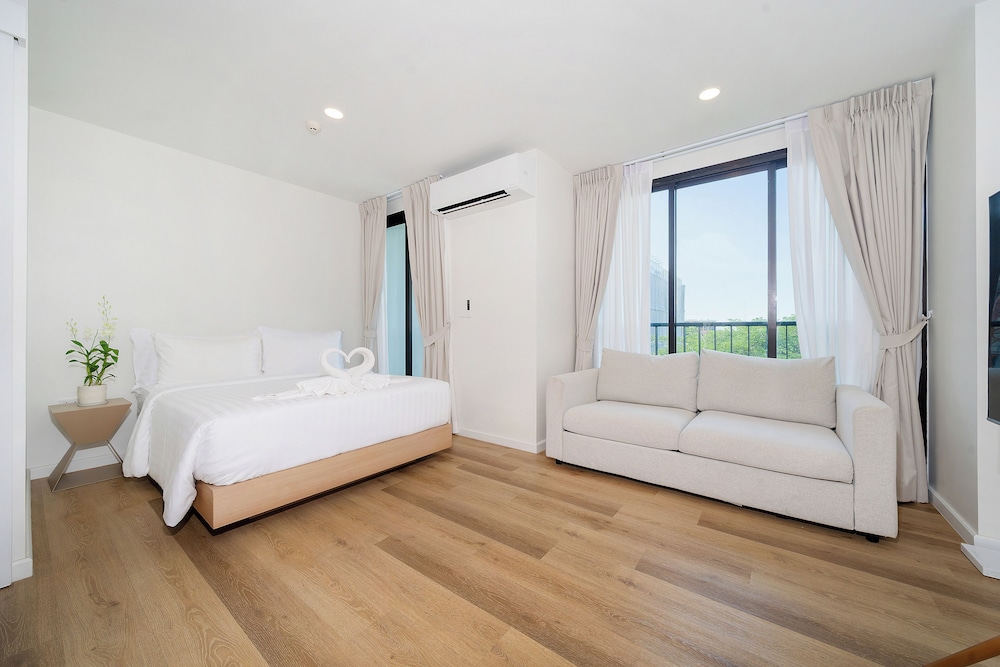 Zcape X2 Condominium in Bang Tao