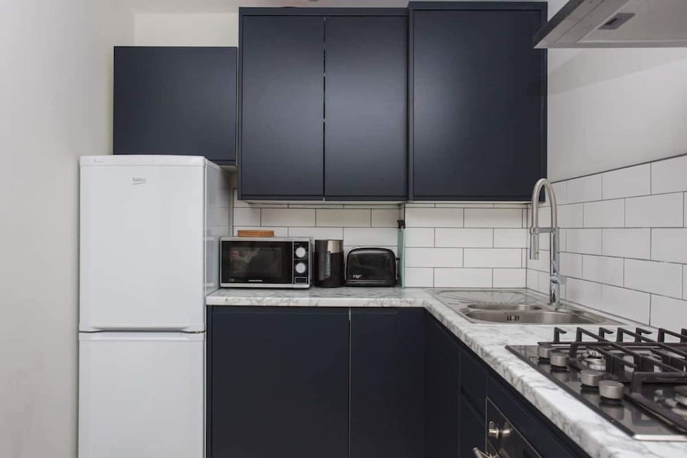 Lovely 2 Bedroom Flat Near Whitechapel Station