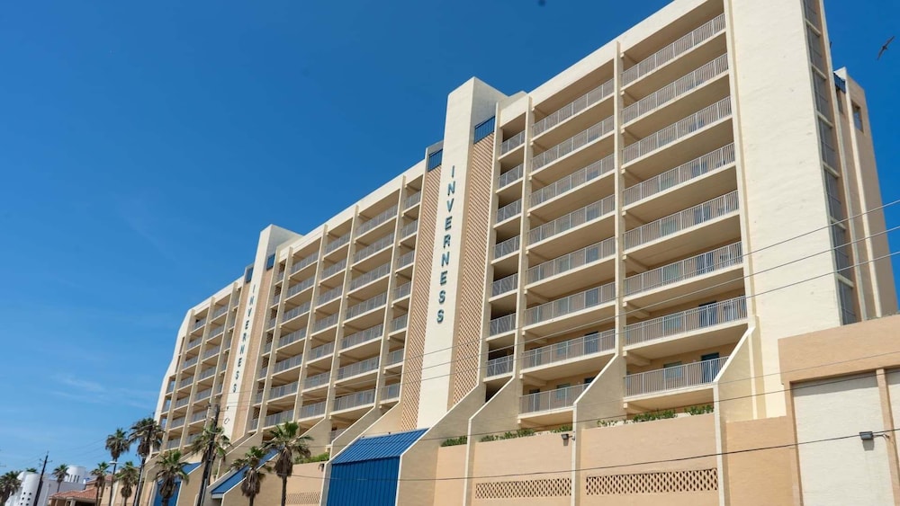 Penthouse Beachfront Views Renovated 4 Bedroom Condo