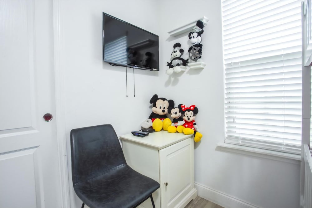 Stay Next Door to Disney at Windsor at Westside