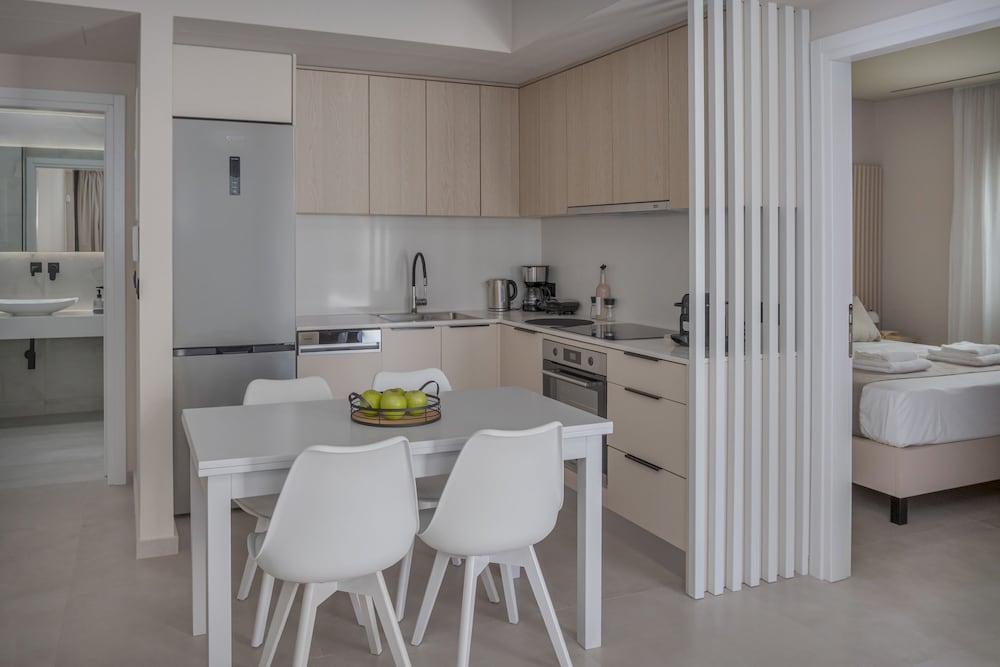 Potame Suite by Estia Pool View