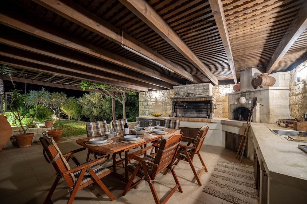 Villa Zoe - With 72m Pool