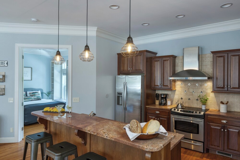 Crabline Getaway by Avantstay Private Pool + Hot Tub Easy Beach Access view 2