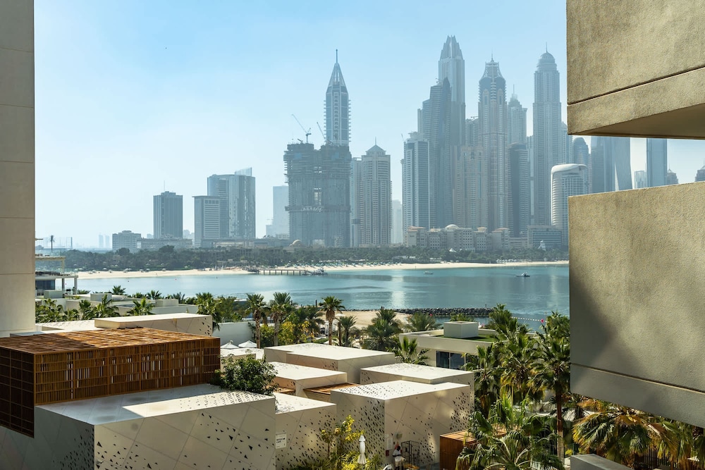 Stunning 3-bedroom Retreat at Five Palm Jumeirah With Spectacular Views and Direct Access to the West Beach