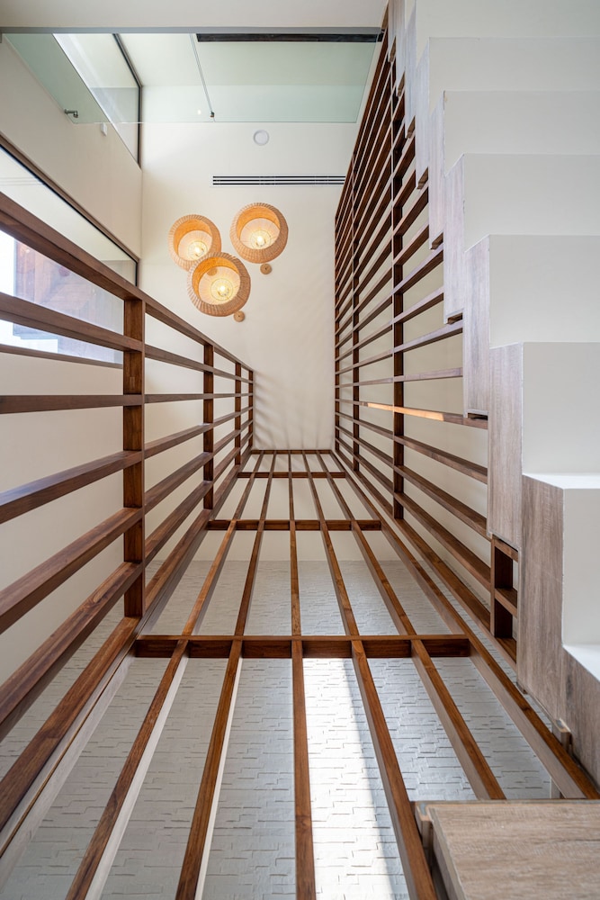 Casa Bella Vina Luxury Villa Near Beach Town