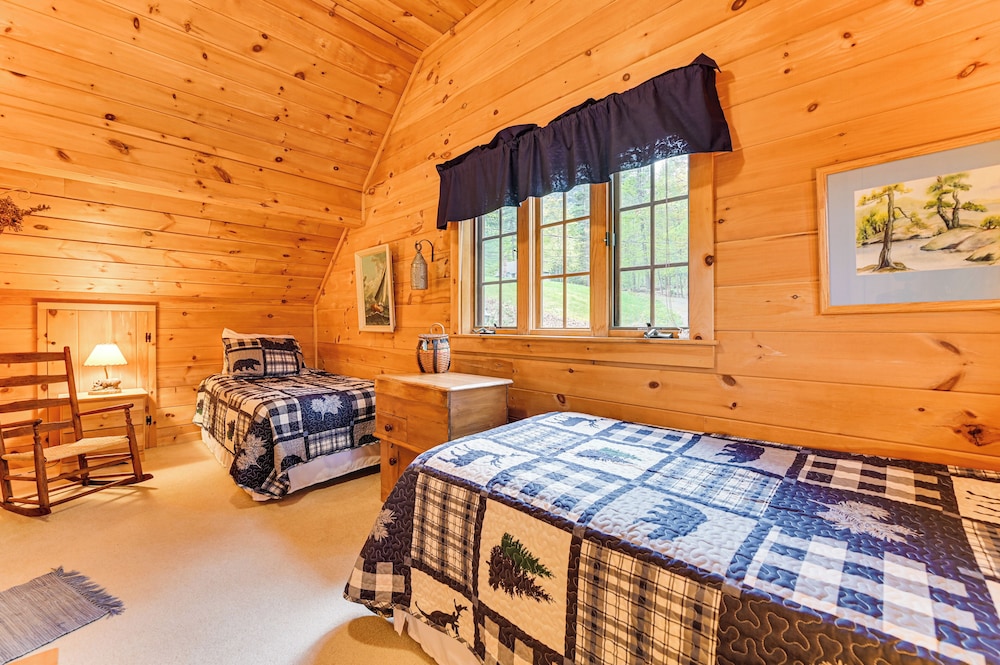 Lakefront Adirondacks Home: Lake George Oasis!