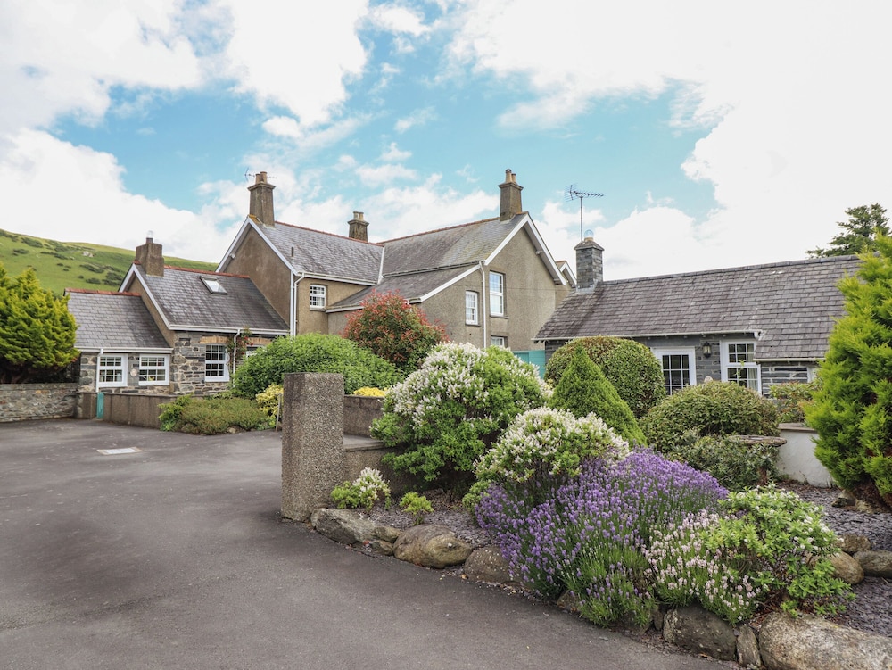 Ty Llaeth Cottage