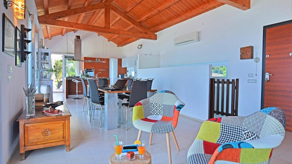 Photo 28