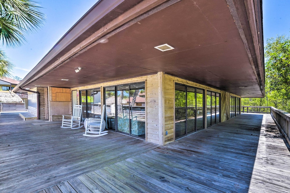 Walk to Beach: Resort Getaway in Pcb!