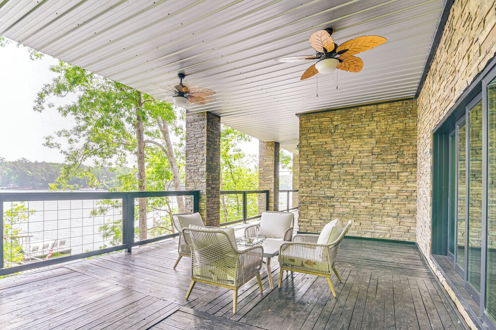 Upscale Getaway on Smith Lake w/ Boat Dock