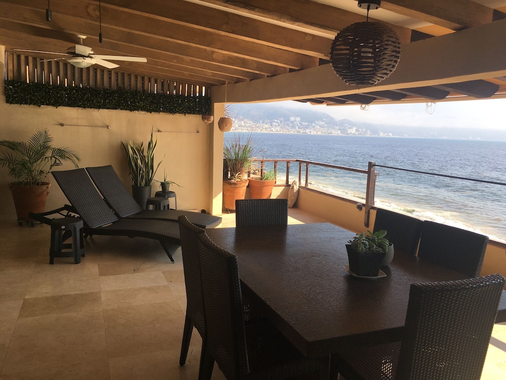 Los Tules Condominium Resort