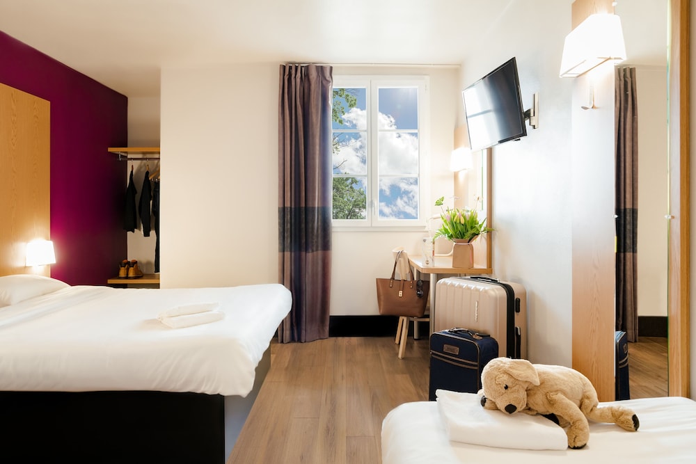 Magny-le-Hongre Vacations - BB Hotel pres de Disneyland Paris - Property Image 1