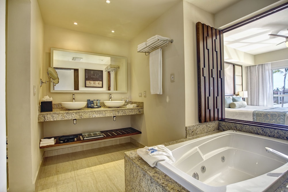 Punta Cana Vacations - Royalton Punta Cana, An Autograph Collection All-Inclusive Resort  Casino - Property Image 41