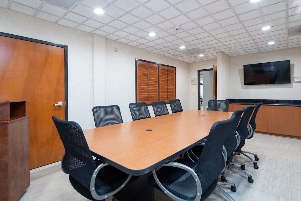 Best Western Inn  Suites San Mateo - San Francisco Airport - Property Image 12