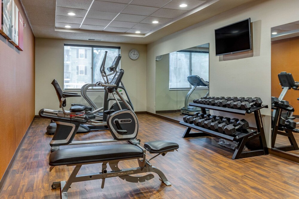 Dover Vacations - Comfort Suites Dover - Property Image 11