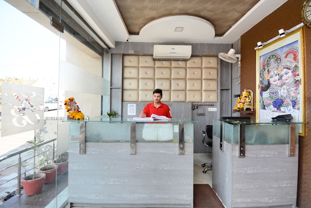 OYO 27747 Hotel K B Residency view 4