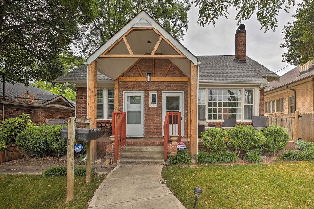 Charming Atlanta Apt - Walk to Piedmont Park! view 3