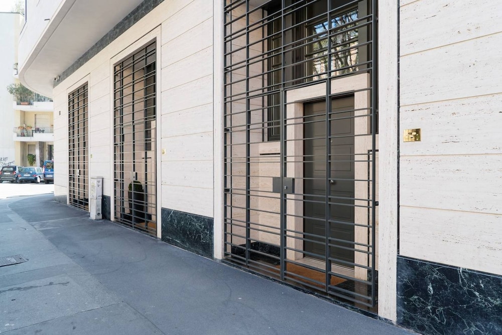 Design Apartment near City Center