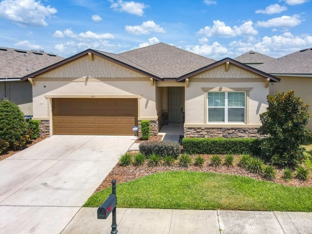 New! Luxury @ Championsgate! 3 Bedroom Home view 5