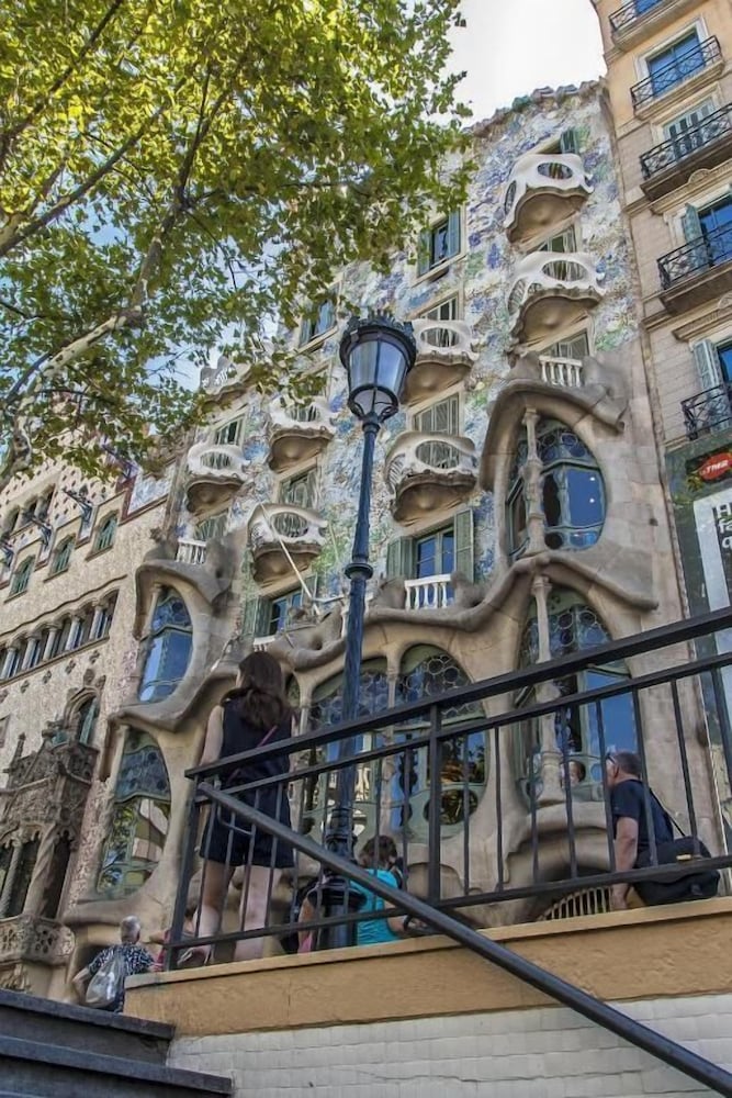 Habitat Apartments Barcelona Balconies