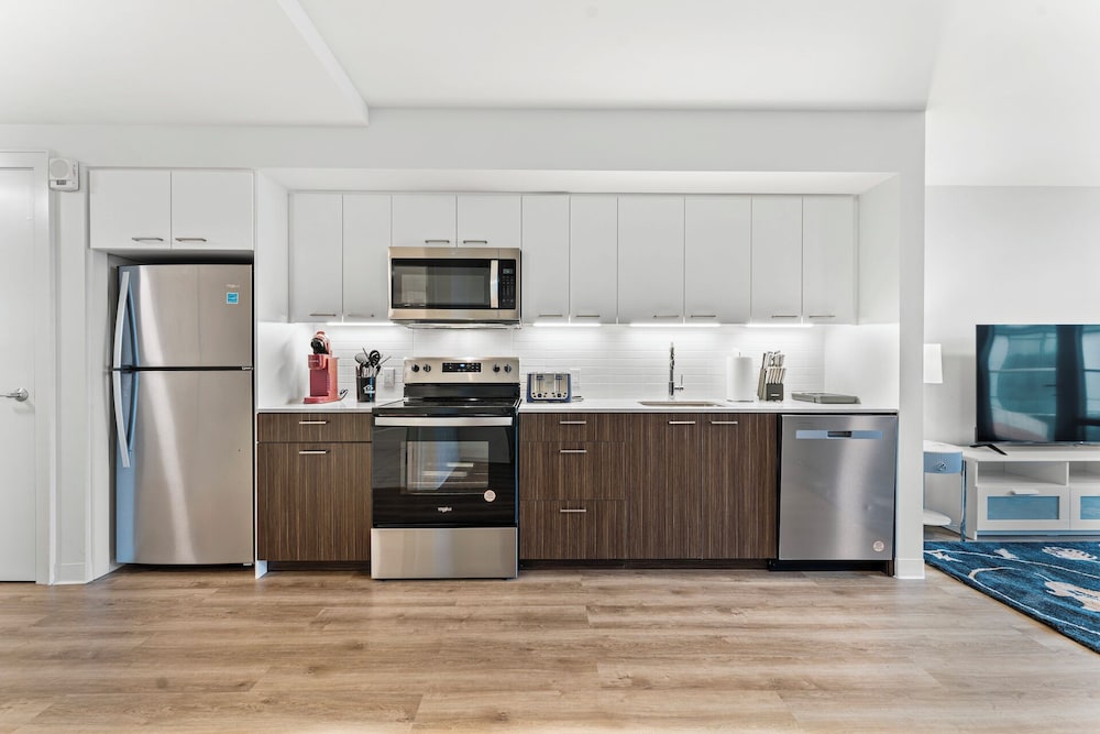 Furnished Apts near Harvard Stadium