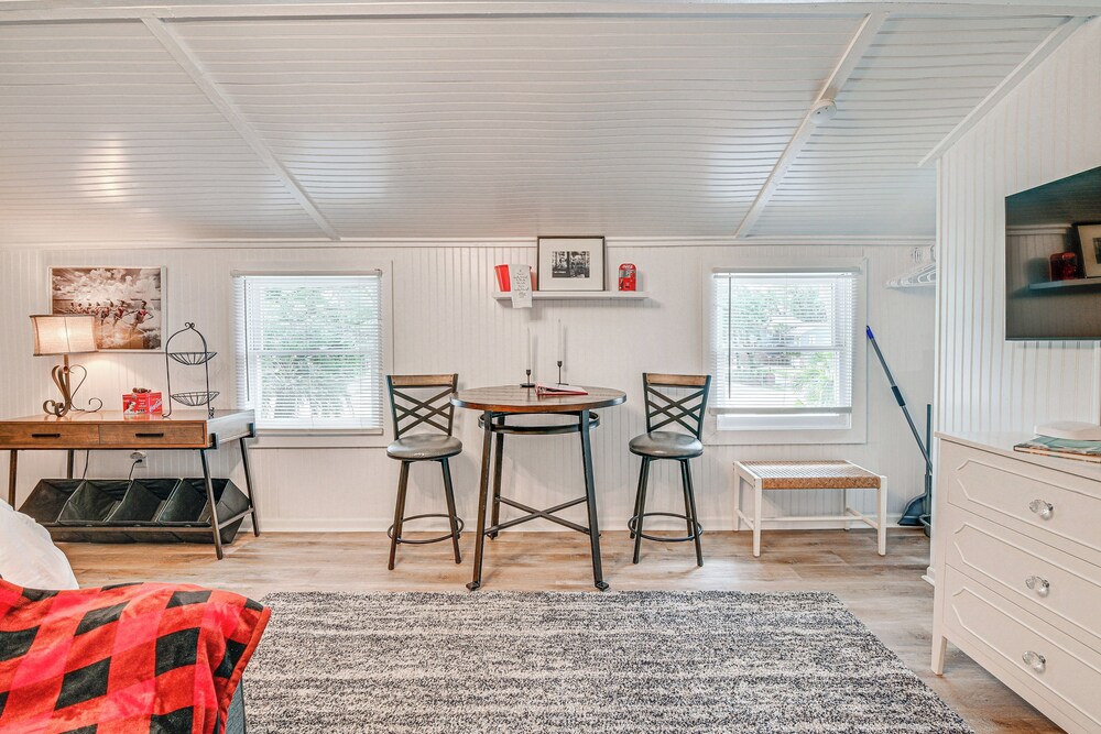 Cozy Murrells Inlet Studio - Walkable!