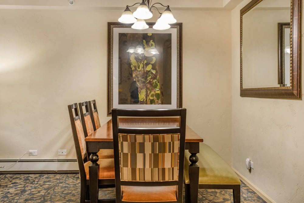 Bluegreen's StreamSide at Vail view 5