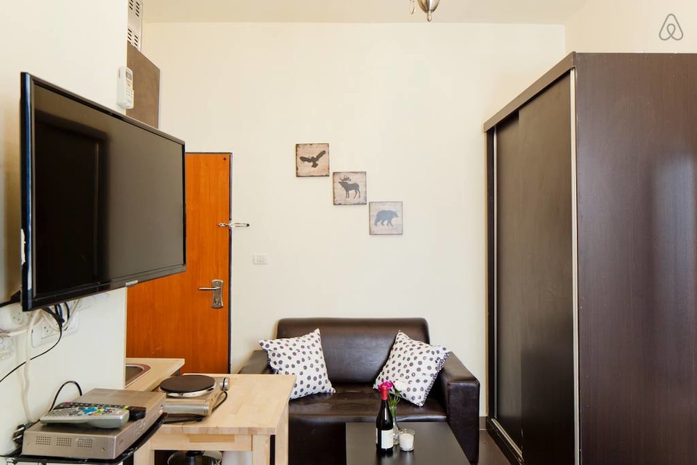 NHE Rothschild Apartments view 3