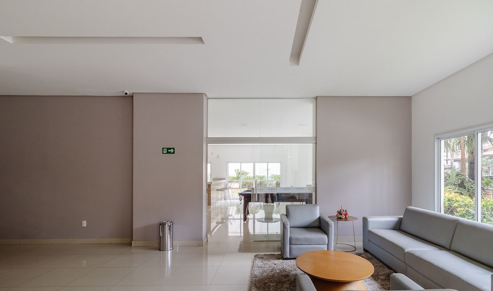 Apt w/ Pool in Setor Bueno - Nph0904