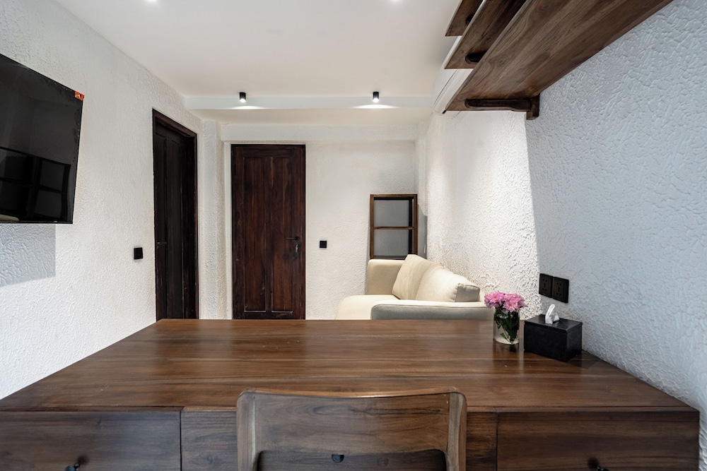 Sacred Jungle by EVDEkimi Ubud – Modern Villas and Apartments with Kitchens, Pools, & Personalized Concierge Service
