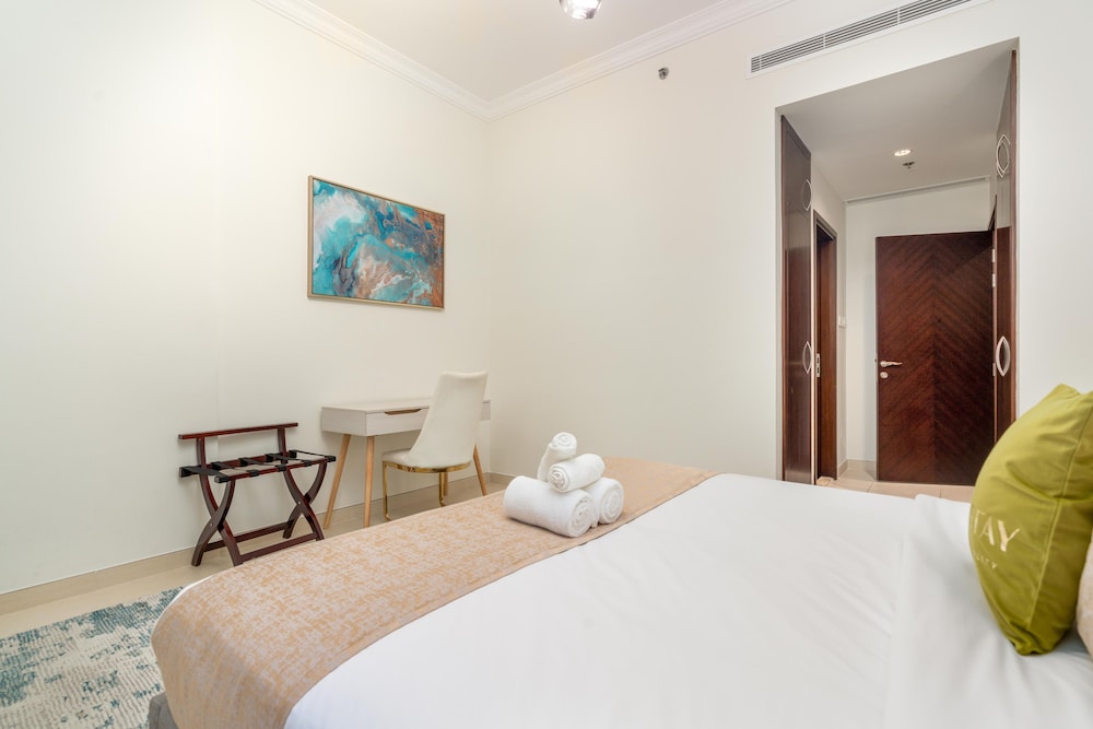 GLOBALSTAY. Private Pool Villas and Townhomes